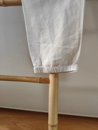 Pantalones blancos de Mango