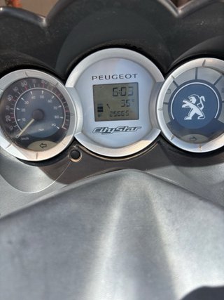 Peugeot Citystar 125cc Maxi Scooter Negra