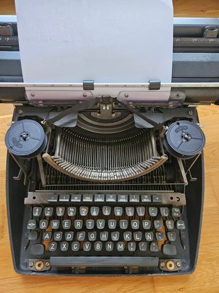 Máquina de escribir Olympia SG3 Mod Esp