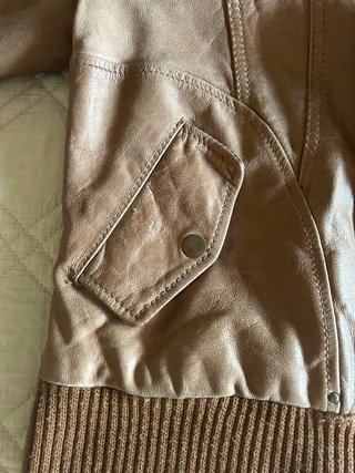 Chaqueta de piel marrón
