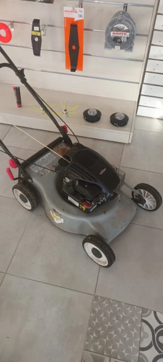 Cortacésped a gasolina