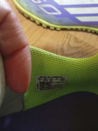 Botas fútbol Adidas niño T32