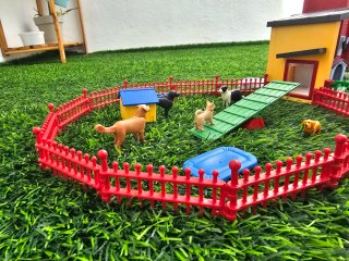 Playmobil Hotel Mascotas y Adiestrador de perros