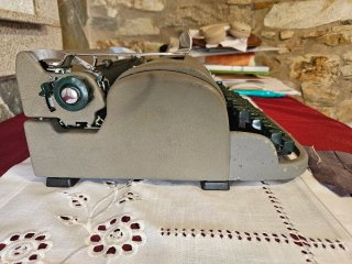 Remington Quiet-Riter + Maletín y Cinta nueva