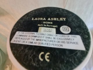 Lámpara de mesa Laura Ashley floral
