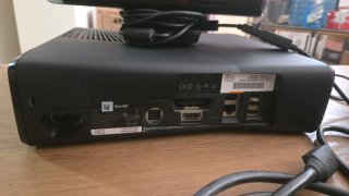 Xbox 360 + Kinect + Controller