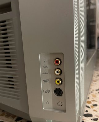 Televisor Samsung Antiguo