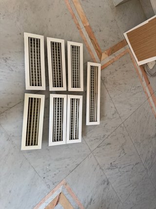 Rejillas ventilación blancas con compuerta