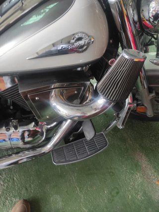 Suzuki Intruder vl