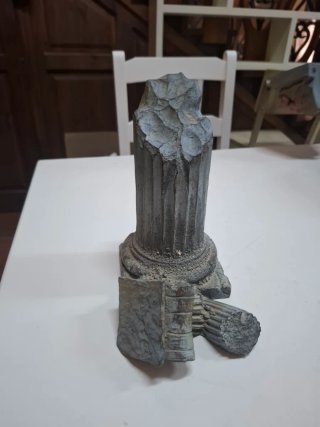 Soporte libro columna griega