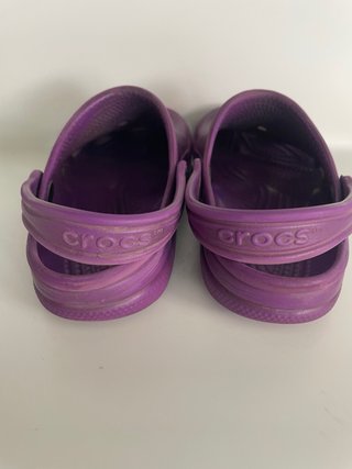 Crocs Morados Niña Talla 10/11