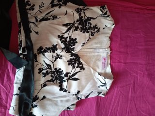 Vestido blanco y negro floral