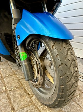 Kymco K-XCT 300i Maxi Scooter Azul