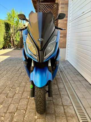Kymco K-XCT 300i Maxi Scooter Azul