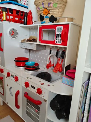 Cocinita de madera infantil