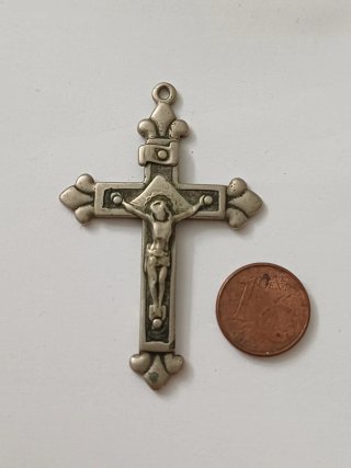 Crucifijo pectoral antiguo