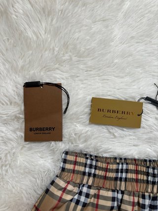 Costume Burberry Taglia M