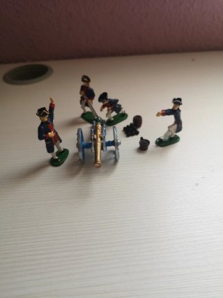 Vecchie figure di soldatini di piombo