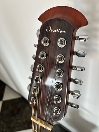 Ovation Guitarra 12 Cuerdas Negra
