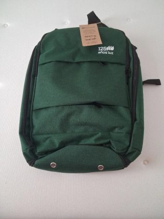 Mochila Iberdrola verde con compartimentos