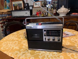 Radio cassette Aiwa multibanda