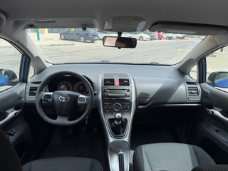 Toyota Auris 2011