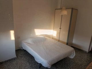 Se renta de habitación en piso compartido