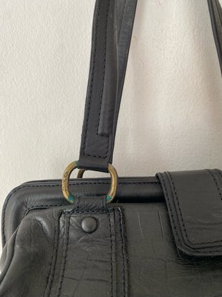 Bolso de piel negro