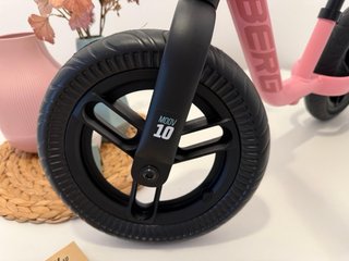 Bicicleta de equilibrio BERG rosa