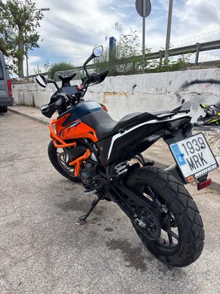 KTM 390 Adventure Azul y Naranja