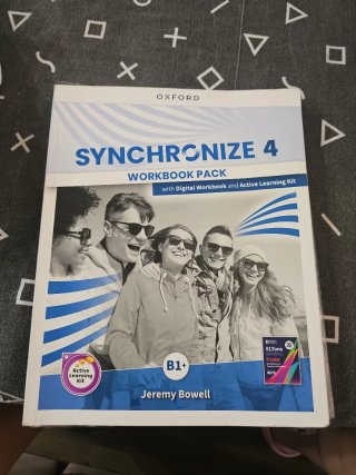 Synchronize 4 Students Book (Spain)