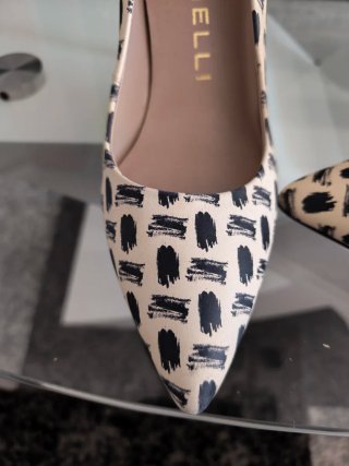 Zapatos tacón Martinelli beige y negro