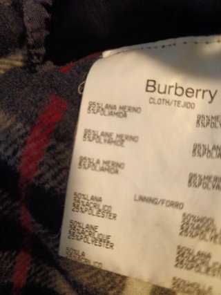 Gabardina Burberry Negra