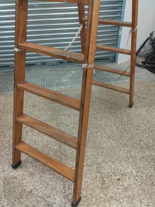 Escalera madera 9 peldaños