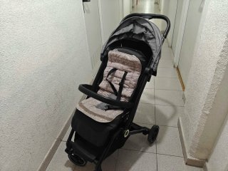 Silla de paseo ligera. Casualplay