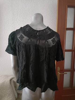 Blusa manga corta encaje