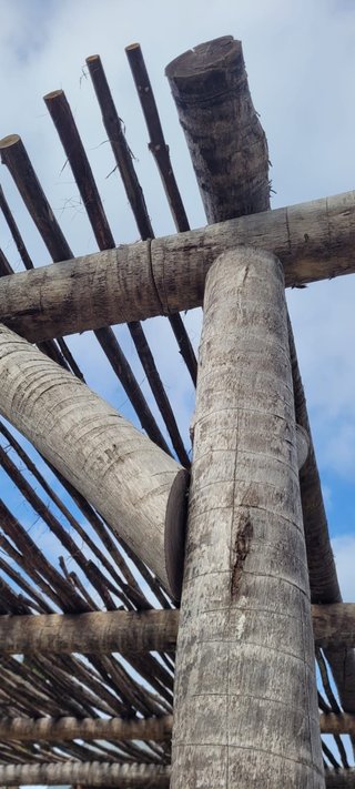 Pérgolas rusticas de eucalipto