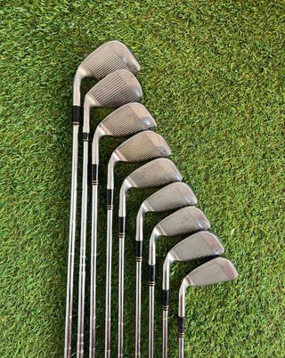 Set de Palos de Golf TRACKER y LONGRIDGE