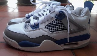 Zapatillas Nike Jordan Blancas y Azules