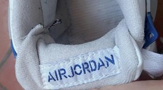 Zapatillas Nike Jordan Blancas y Azules