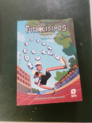 Dos libros de los futbolisimos el 8 y el 13