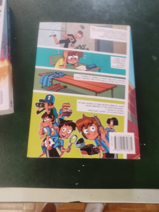 Dos libros de los futbolisimos el 8 y el 13
