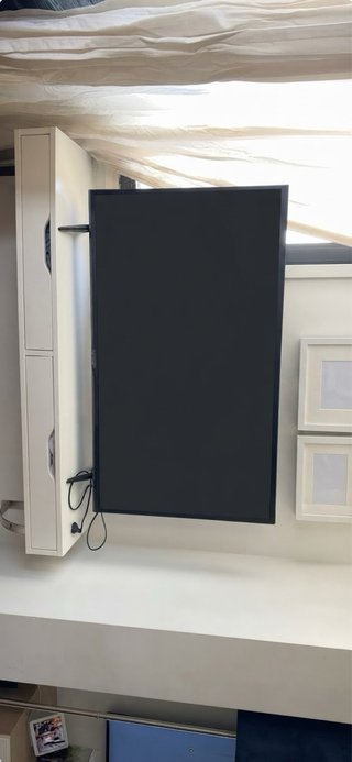 Televisor Samsung 43" 4K UHD Smart TV -UE43AU7095U