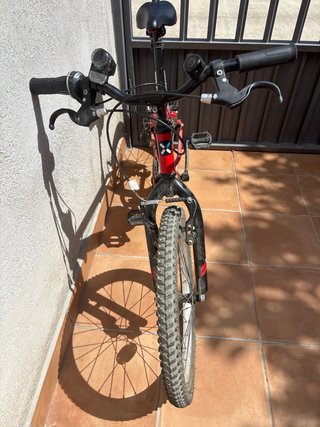 Bicicleta Infantil B'TWIN Roja