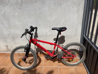 Bicicleta Infantil B'TWIN Roja