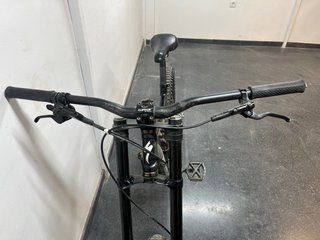 Bicicleta Specialized Doble Suspensión Enduro