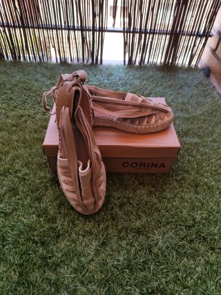 Alpargatas valencianas CORINA beige
