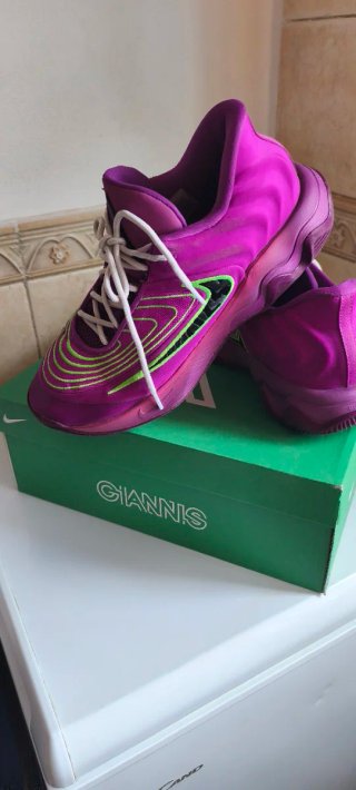 Zapatillas Nike Giannis Antetokounmpo Moradas