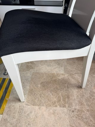 Lote 2 Sillas Comedor Blancas y Negras