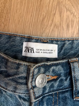 Pantalones Vaqueros Zara Rectos Desgastados